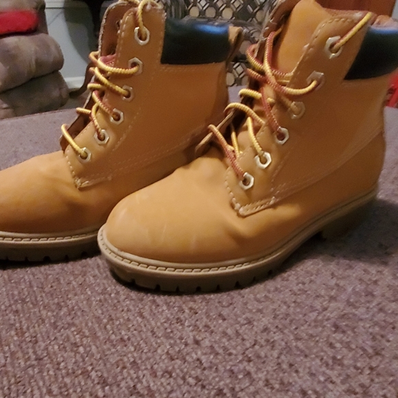 Eddie Bauer Boys Boots Size 2 - Picture 3 of 5